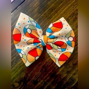 Girls beach ball hair clip bow!